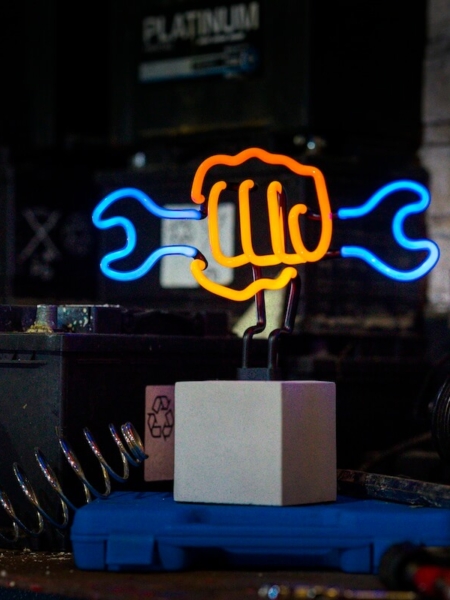 Big Spuds Neon Sign
